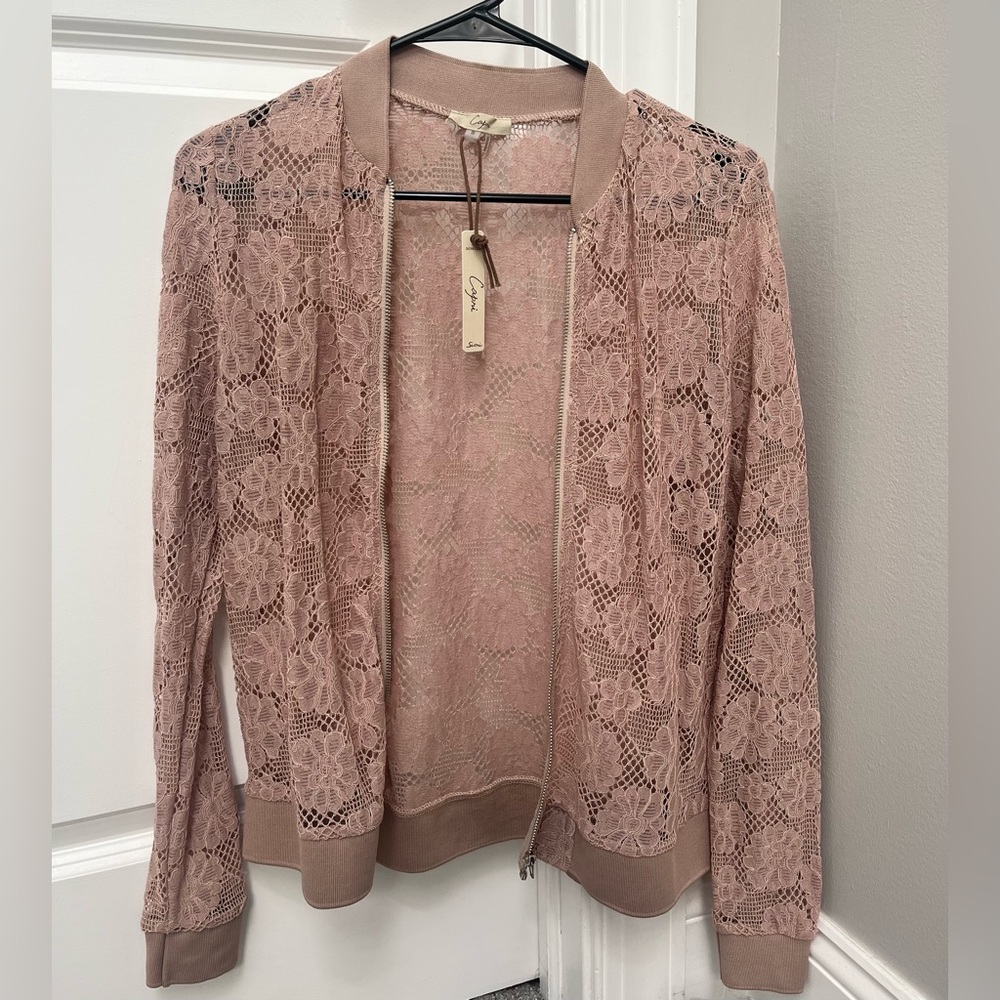 Sioni Capri Embroidered Jacket